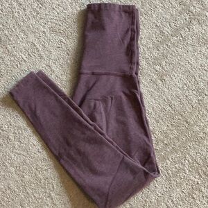 Heathered plum color spacedye Beyond Yoga maternity leggings